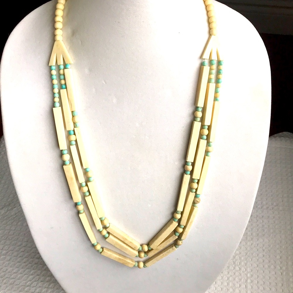 3/$30 Vintage Ethnic Bone Necklace
